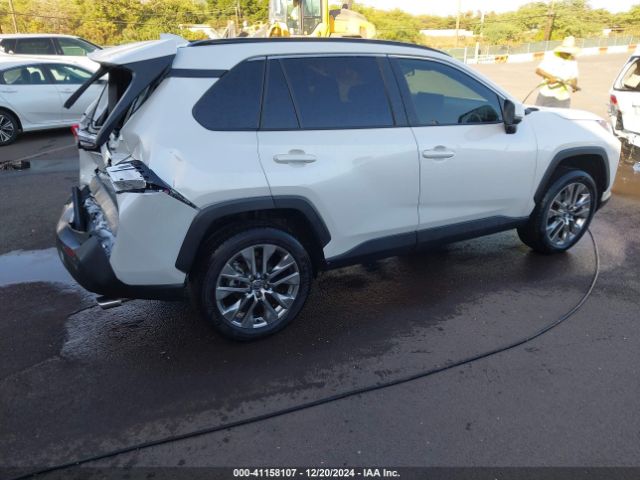 JTMC1RFV8RJ026838 Toyota Rav4 Xle Premium