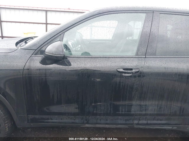 WP1AA2A20GLA08250 Porsche Cayenne