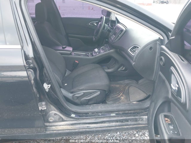 Chrysler 200 Limited 2015 1C3CCCAB4FN568029 Image 5