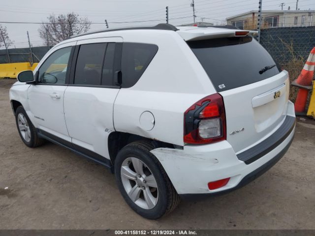 1C4NJDEB0GD616692 Jeep Compass Latitude