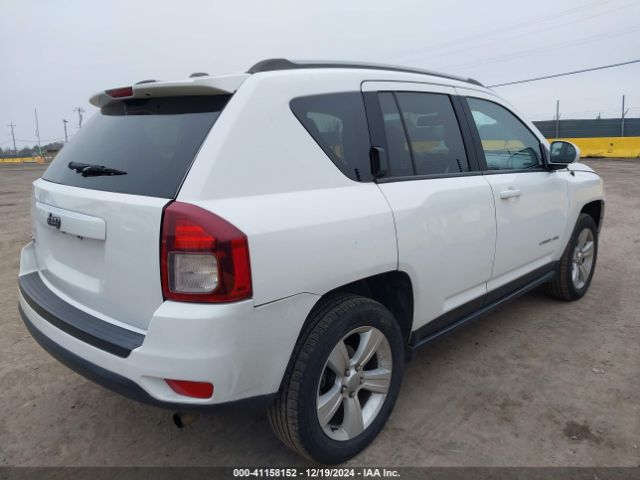 1C4NJDEB0GD616692 Jeep Compass Latitude