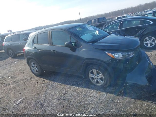3GNCJKSB3LL198575 Chevrolet Trax Fwd Ls