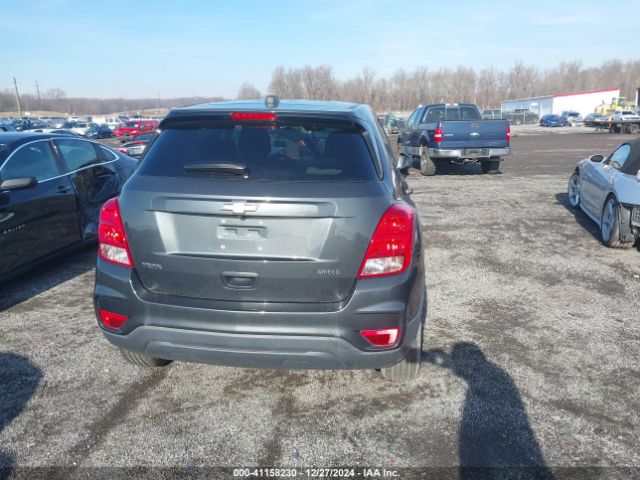 3GNCJKSB3LL198575 Chevrolet Trax Fwd Ls