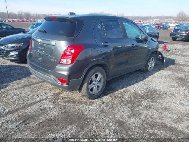 3GNCJKSB3LL198575 Chevrolet Trax Fwd Ls