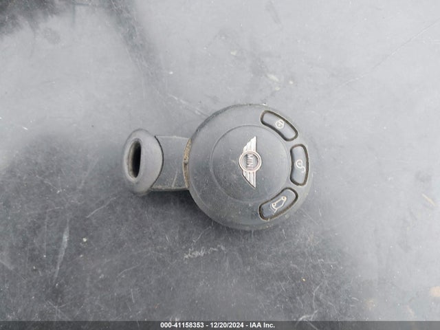 2012 MINI COOPER WMWSU3C54CT368185 Photo 10