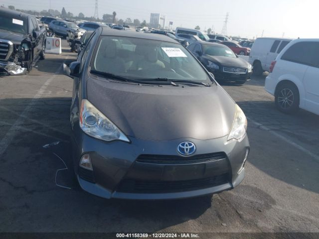 JTDKDTB37E1070943 Toyota Prius C One