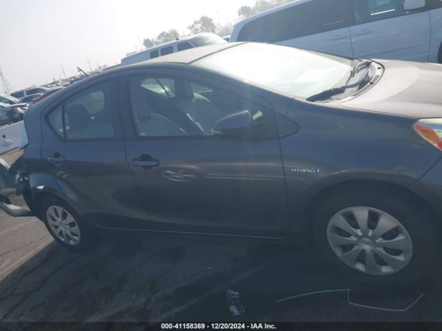 JTDKDTB37E1070943 Toyota Prius C One