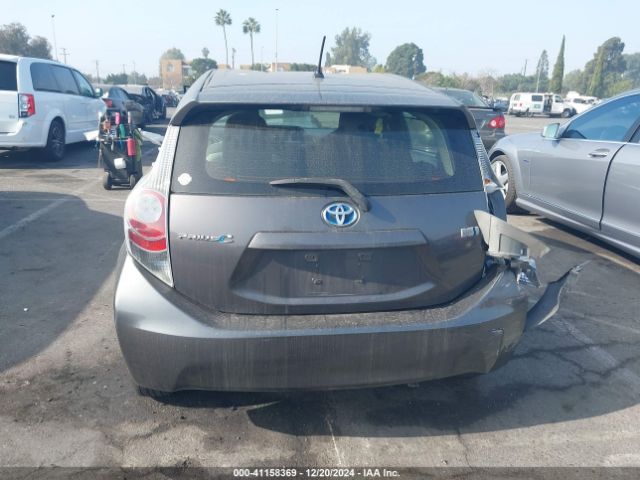 JTDKDTB37E1070943 Toyota Prius C One