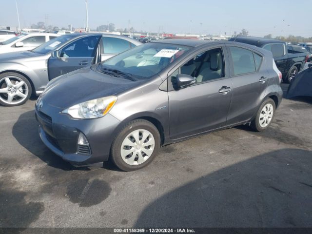 JTDKDTB37E1070943 Toyota Prius C One