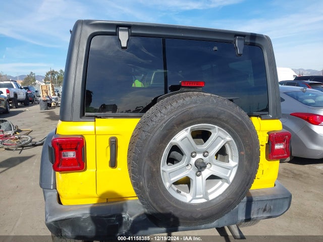 1C4HJXDN2KW549231 Jeep Wrangler Unlimited Sport S 4x4