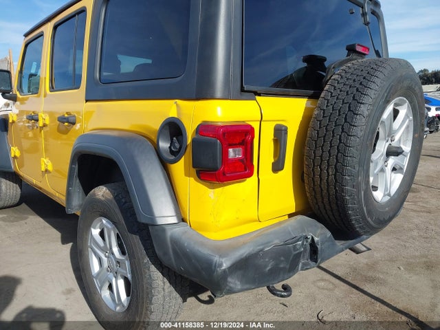 1C4HJXDN2KW549231 Jeep Wrangler Unlimited Sport S 4x4