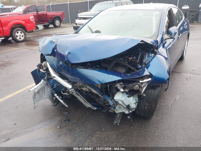 1G1ZD5STXKF142803 Chevrolet MALIBU LT