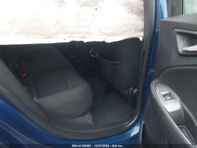 1G1ZD5STXKF142803 Chevrolet MALIBU LT