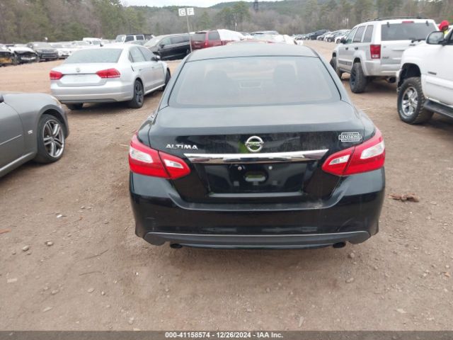1N4AL3AP2HN318814 Nissan Altima 2.5 S