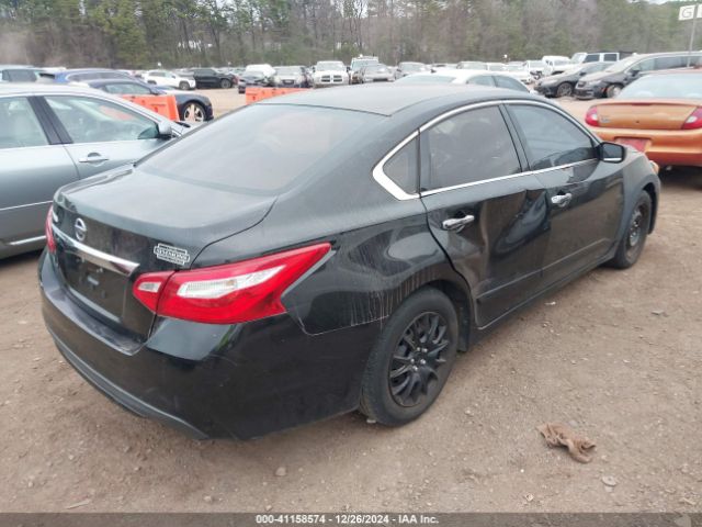 1N4AL3AP2HN318814 Nissan Altima 2.5 S
