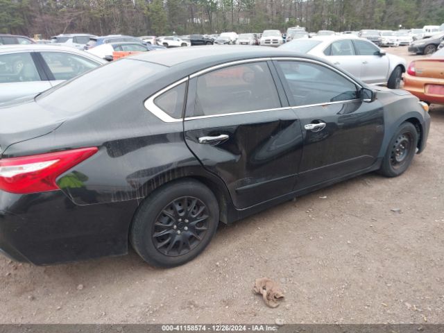 1N4AL3AP2HN318814 Nissan Altima 2.5 S