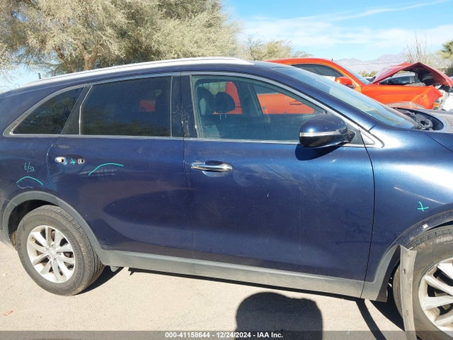 5XYPG4A55JG361022 KIA Sorento 3.3l Lx