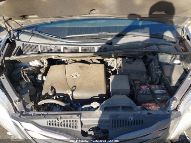 5TDKZ3DCXHS769358 Toyota Sienna Le 8 Passenger