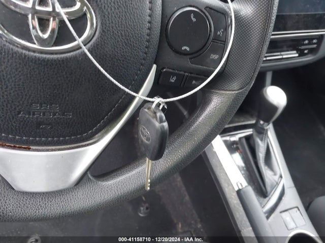 Toyota COROLLA LE 2018 5YFBURHE0JP852230 Image 11