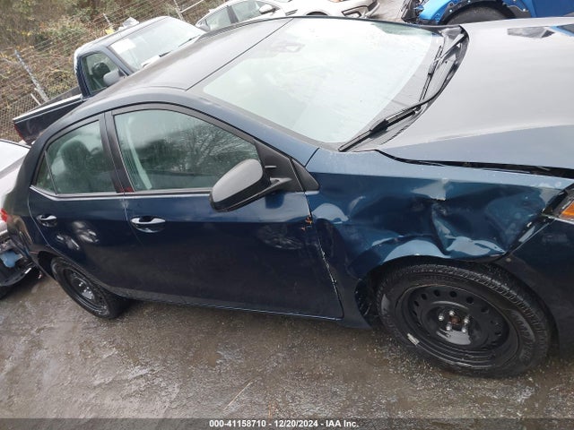 Toyota COROLLA LE 2018 5YFBURHE0JP852230 Image 13