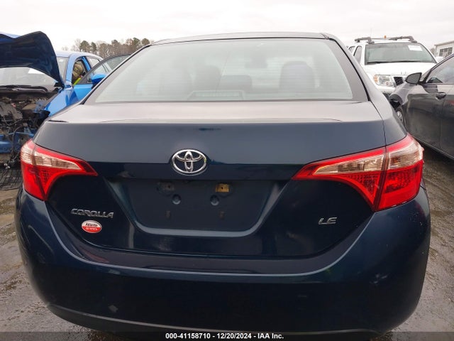 Toyota COROLLA LE 2018 5YFBURHE0JP852230 Image 16