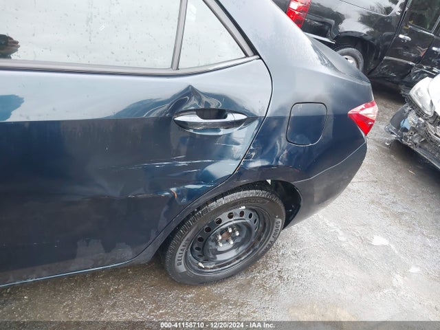 Toyota COROLLA LE 2018 5YFBURHE0JP852230 Image 6
