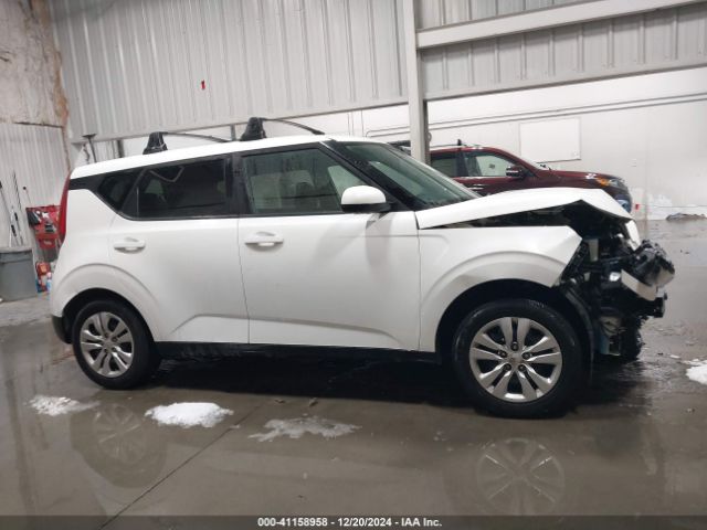 KNDJ23AU8N7803543 KIA SOUL LX