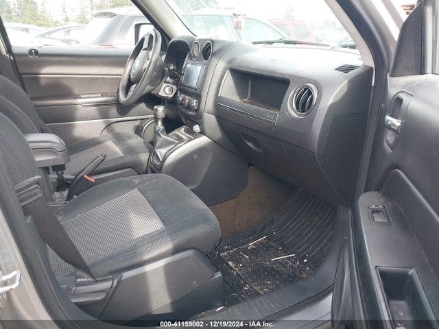 1C4NJRBB0GD632909 Jeep Patriot Sport