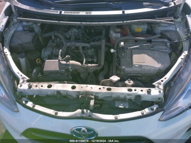 JTDKDTB35F1114505 Toyota Prius C Four