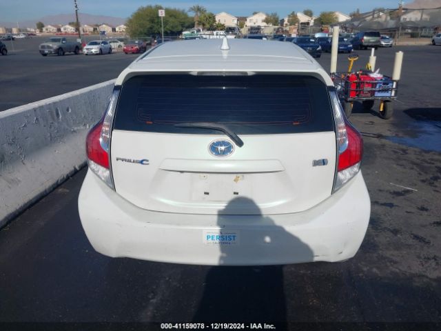 JTDKDTB35F1114505 Toyota Prius C Four