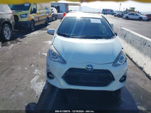 JTDKDTB35F1114505 Toyota Prius C Four