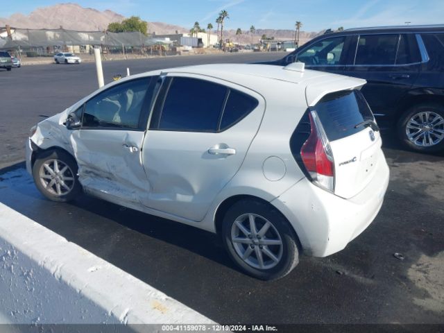 JTDKDTB35F1114505 Toyota Prius C Four