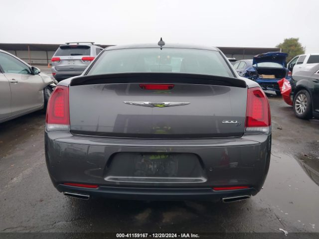 2C3CCABG5KH663068 Chrysler 300 300s