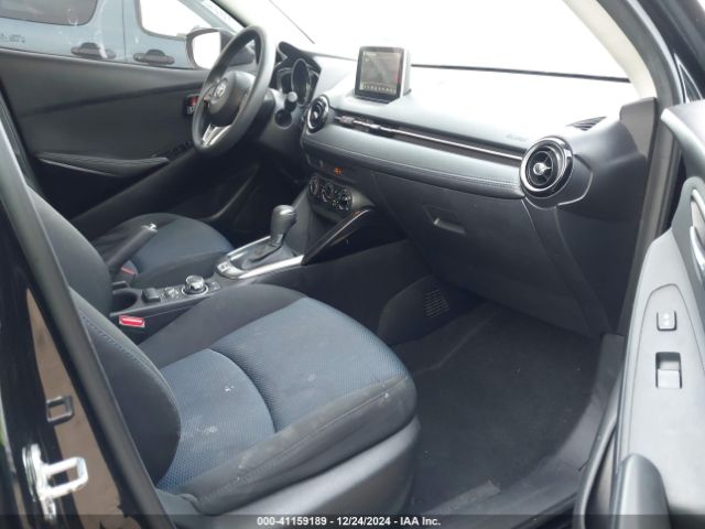 3MYDLBYV9HY152575 Toyota YARIS IA