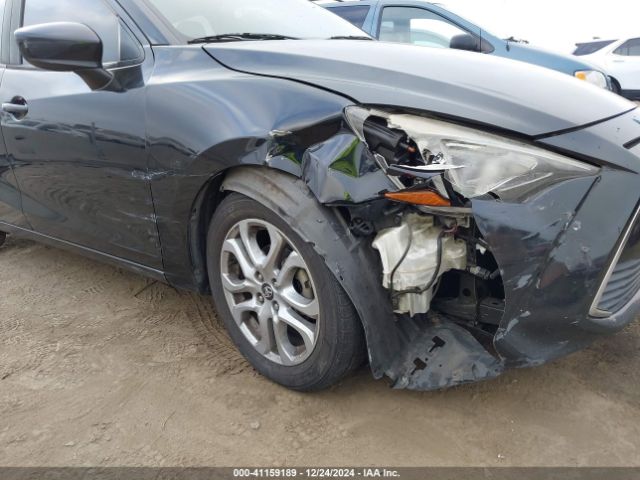 3MYDLBYV9HY152575 Toyota YARIS IA