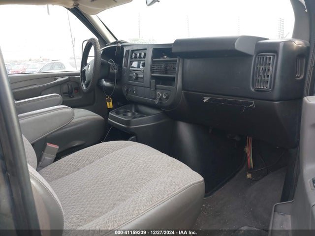 1GNWGPFG7F1271151 Chevrolet Express 2500 Ls