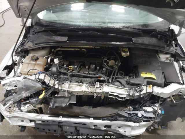 1FADP3F24JL295505 Ford FOCUS SE
