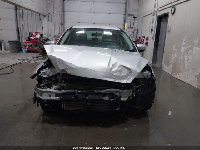 1FADP3F24JL295505 Ford FOCUS SE