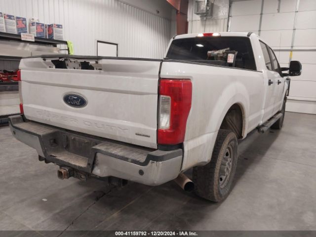 1FT7W2B60JEC63345 Ford F-250 Xl