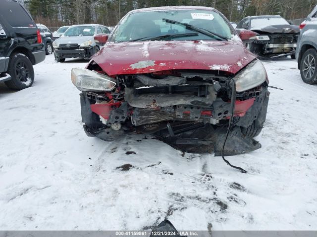 1FADP3F22HL250654 Ford FOCUS SE
