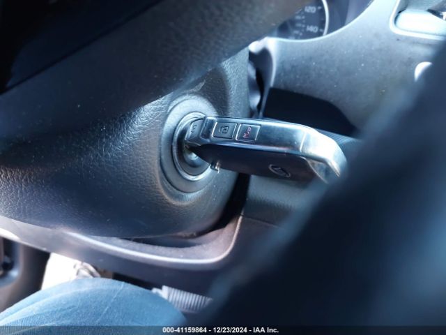 KNDEUCAAXM7170205 KIA SELTOS S