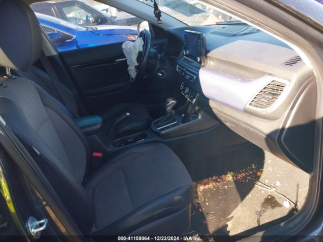 KNDEUCAAXM7170205 KIA SELTOS S