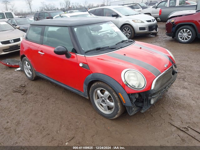 2010 MINI COOPER WMWMF3C53ATZ65246 Photo 0