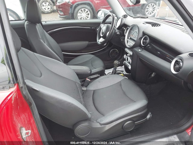 2010 MINI COOPER WMWMF3C53ATZ65246 Photo 4
