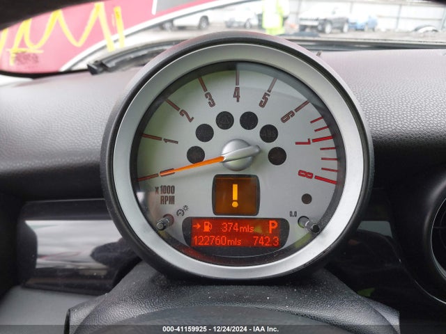 2010 MINI COOPER WMWMF3C53ATZ65246 Photo 6