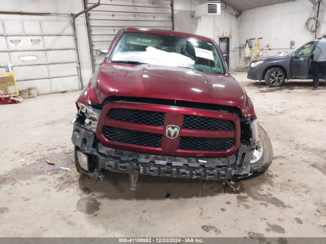 1C6RR7FG2KS544282 RAM 1500 Classic Express  4x4 6'4 Box