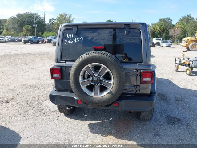 1C4HJXEG8NW206959 Jeep Wrangler Unlimited Sahara 4x4