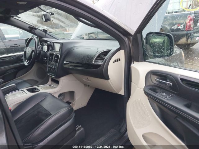 2C4RDGCG2JR238761 Dodge Grand Caravan Sxt