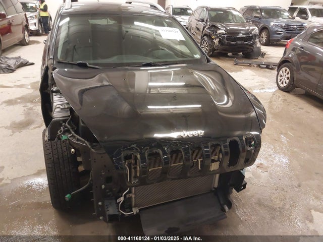1C4PJLDB8JD577409 Jeep Cherokee Limited Fwd