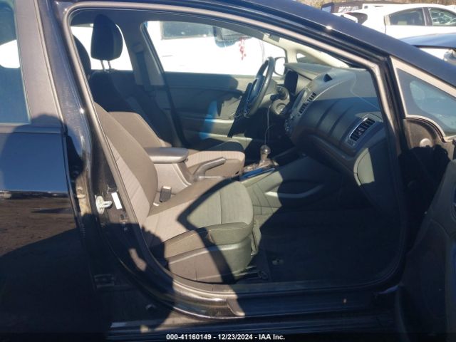 3KPFL4A79HE125182 KIA FORTE S